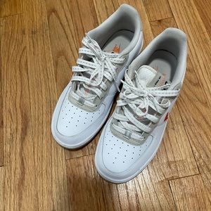 Nike Air Force 1 ’07 LV8 Low White Orange